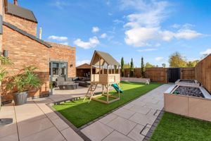 Photo 79- click for photo gallery